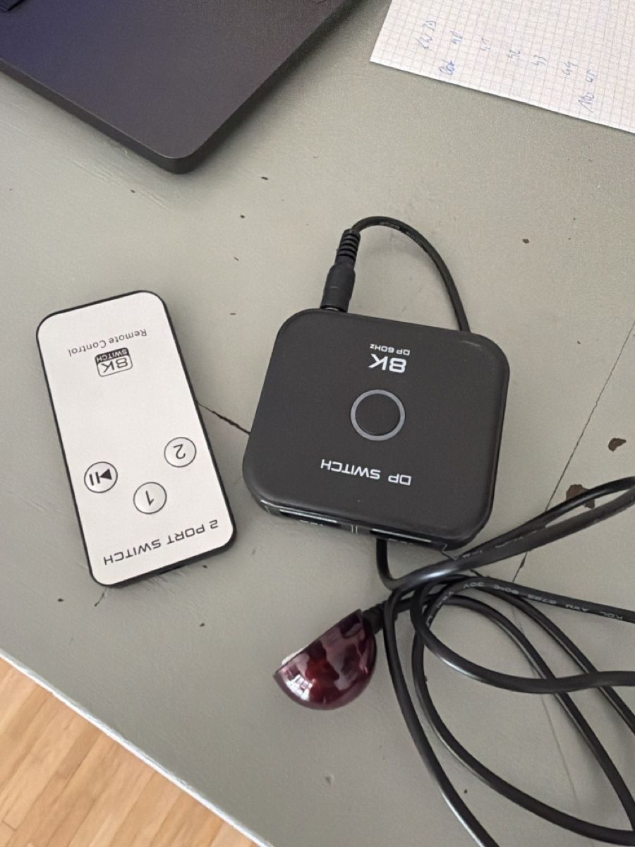Hub & Switch: DisplayPort Switch – Usato da Zürich venduto da ceinem
