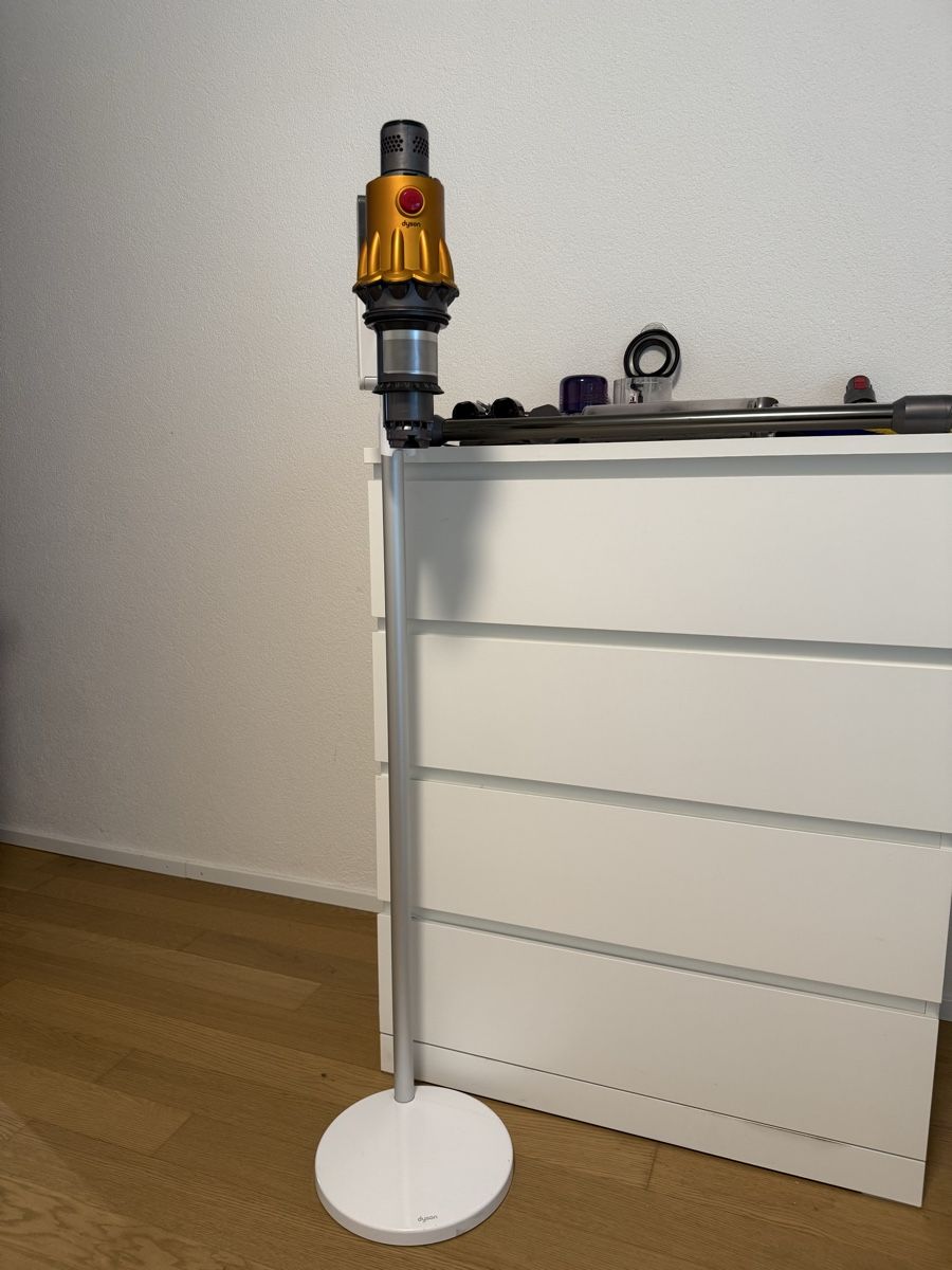 Dyson Staubsauger & Zubehör: Dyson V12 Detect Slim Absolute + Original Stand – Gebraucht aus Egg b. Zürich von morenatvr 6