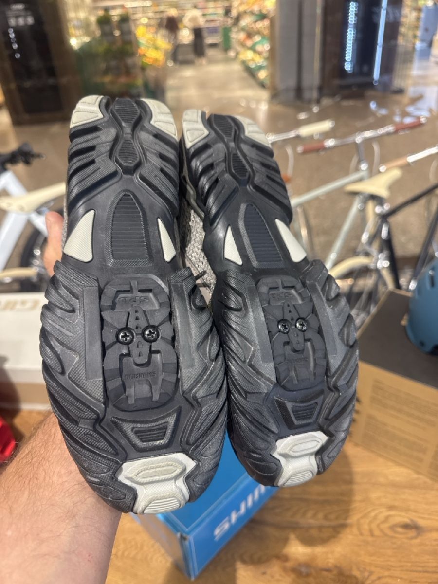 Shimano Scarpe da uomo: Shimano MT33 MTB Schuhe Gr. 40  Neu – Nuovo (secondo la descrizione) da Zürich venduto da mah_zb5t 1