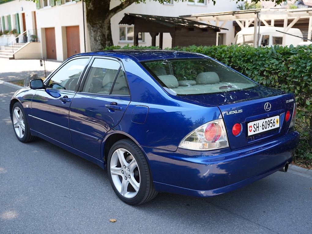Automobili: Lexus is 200 MFK 03.26 – Usato da Thayngen venduto da asp_vc8g 1