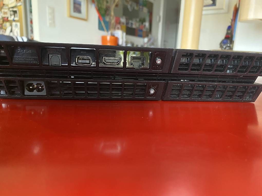 Console: PlayStation 4 sans accessoires  – Difettoso da Bassins venduto da nip_7bhz 2