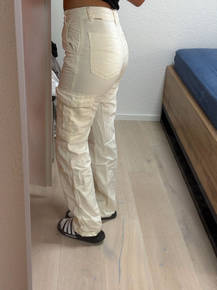 Pull&Bear Hosen: Pull&bear cargo offwhite – Neu (gemäss Beschreibung) aus St. Gallen von Lxra145 1