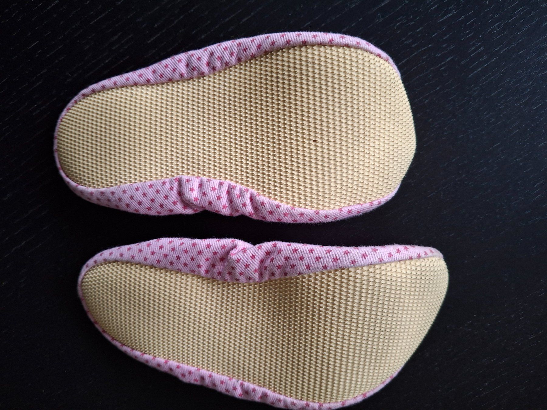 Scarpe per ragazze: Schläppchen / Gymnastikschuhe Grös 32 – Usato da Wiesendangen venduto da troawus 1