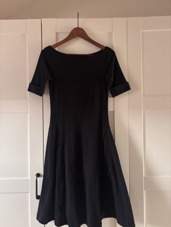 Abito nero Ralph Lauren taglia S - perfetto per l'estate!