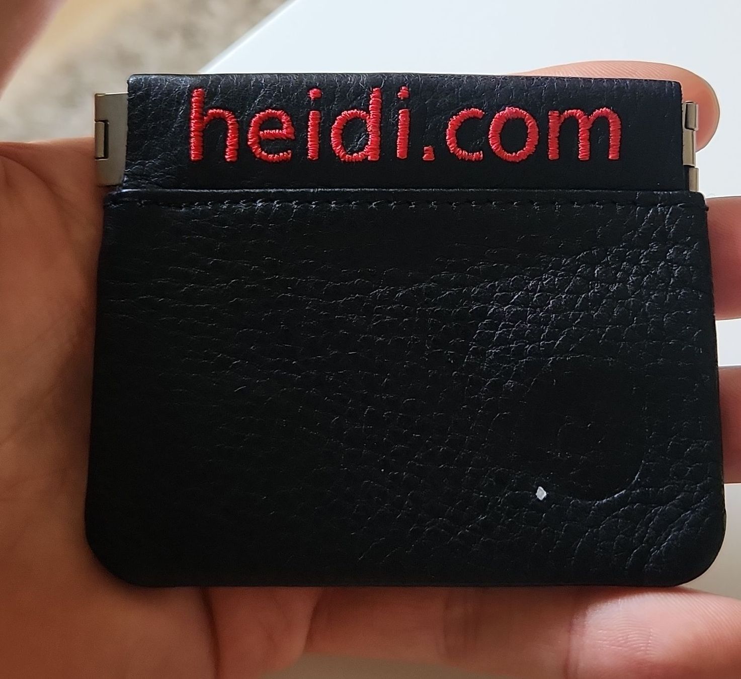Brieftaschen: Black Wallet heidi.com good condition – Gebraucht aus La Neuveville von Gary.T