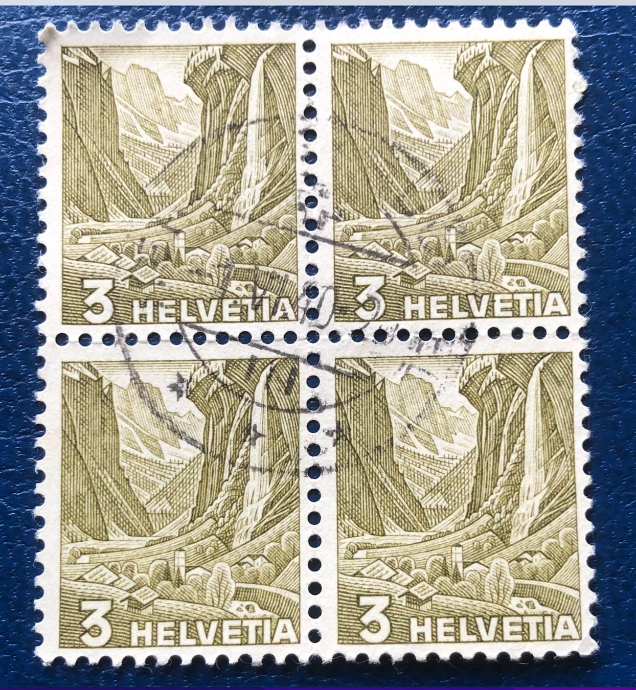 Tutti i francobolli: 4 er Block Nr.201 mit Vollstempel     – Usato da Aarau venduto da Billa007