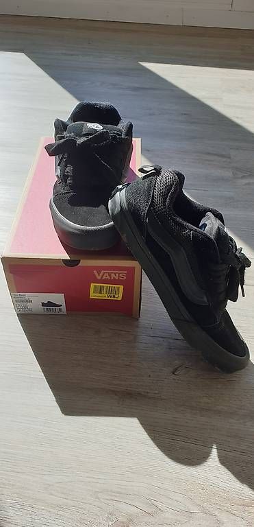 Vans Scarpe da uomo: Grösse 42.5 kaum getragene Vans Knu School – Usato da Widen venduto da Babytaumel 2