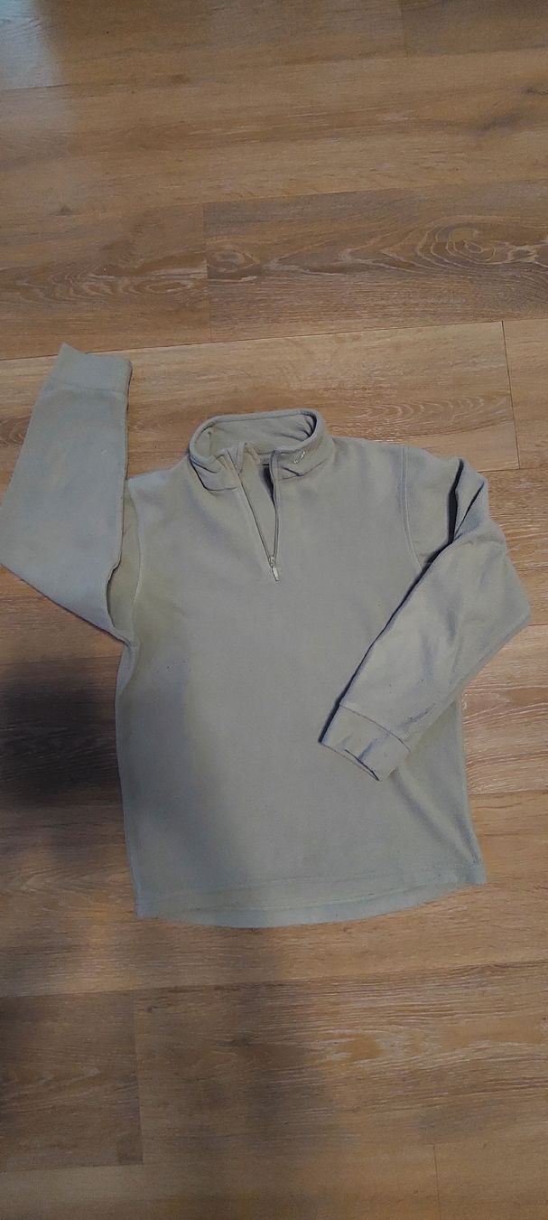 Pulls et sweat-shirts: Fleece Pulli, Gr.140-Jumge – D'occasion à Zweilütschinen par bad_8mrb