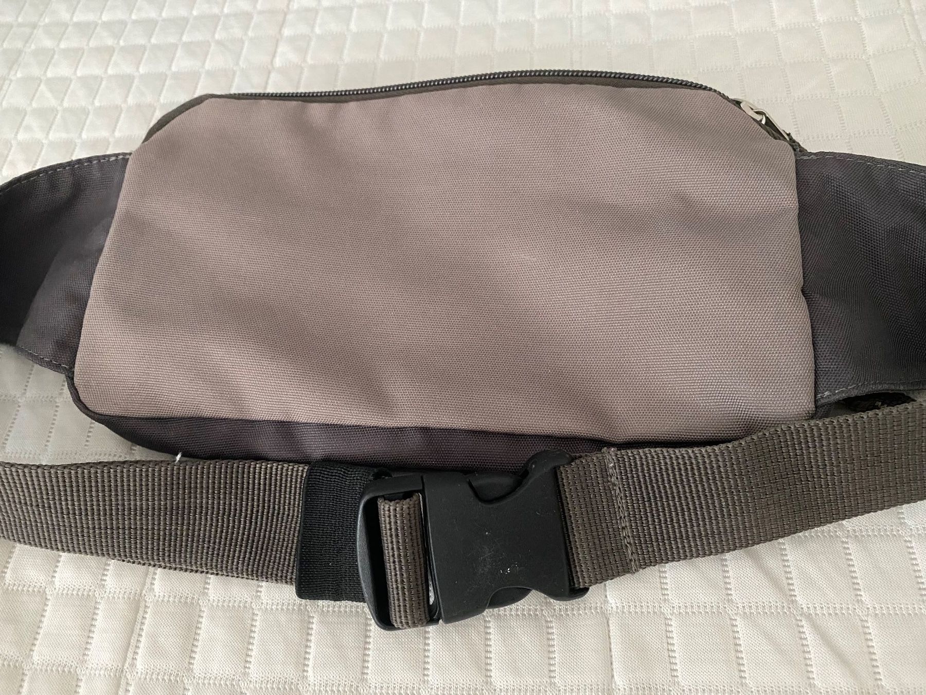 Samsonite Taschen: Bauchtasche Samsonite grau – Gebraucht aus Zürich von anasustic 5