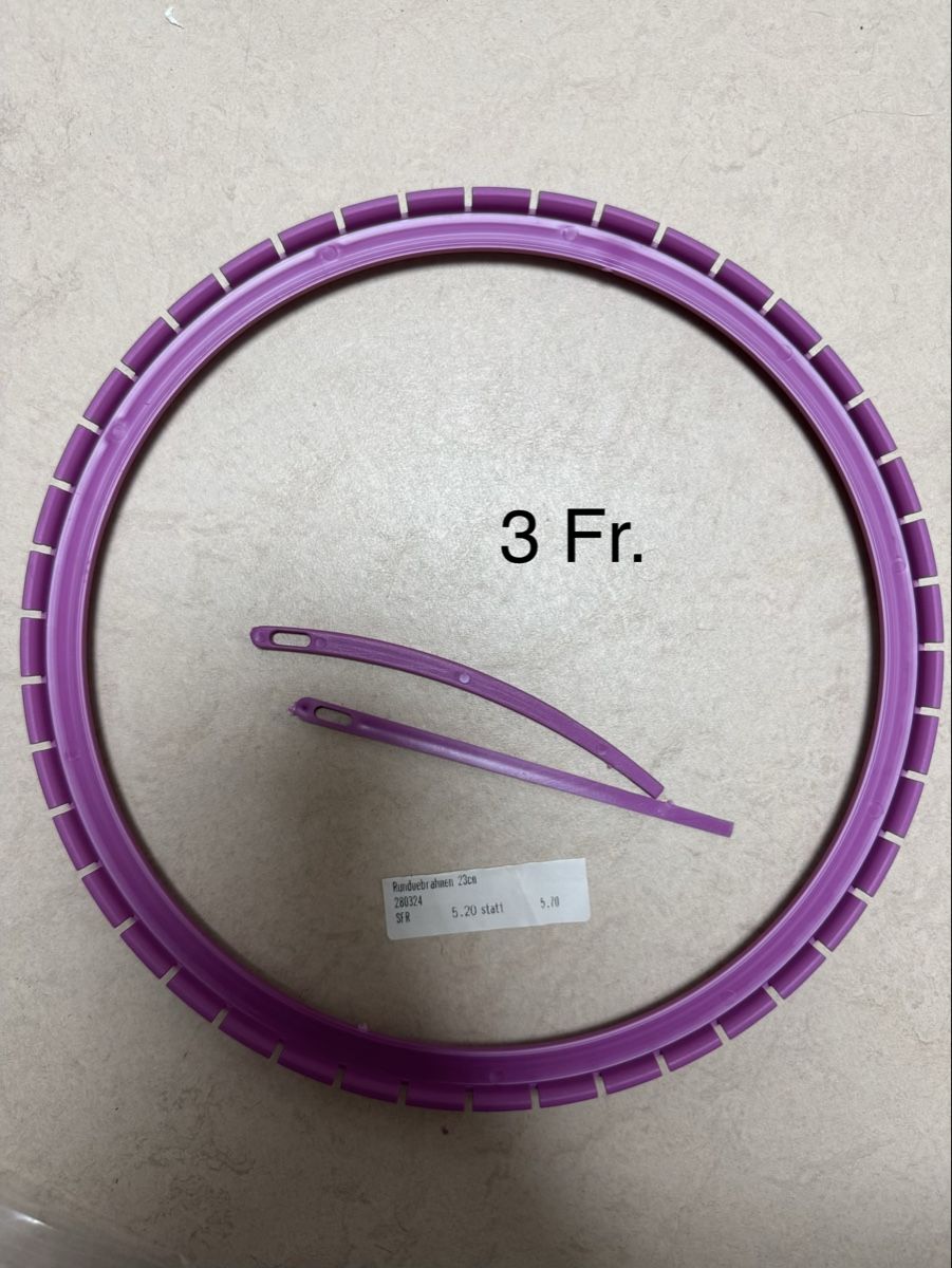 Kits de loisir créatif: Fadenspannrahmen rund Plastik  – Neuf avec emballage d'origine à Wasterkingen par phi_6w2v
