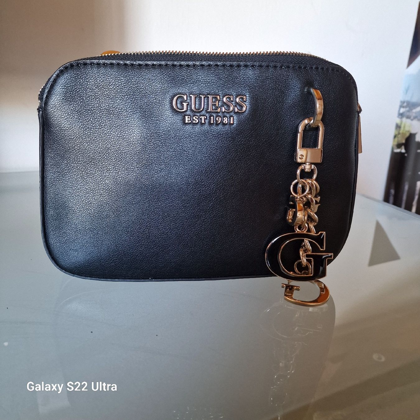 Taschen für Damen: schöne Guess Tasche – Gebraucht aus Necker von Chroemli7