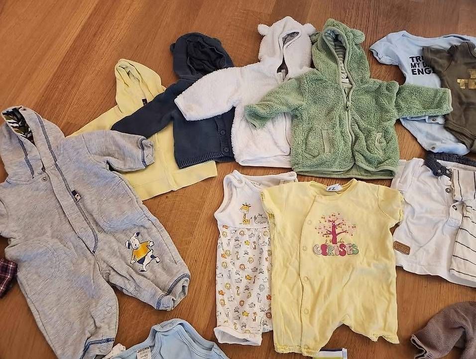 Lotti & Set di vestiti: Grosses Kleiderpaket in Grösse 62 – Usato da Winterthur venduto da kyubi 3