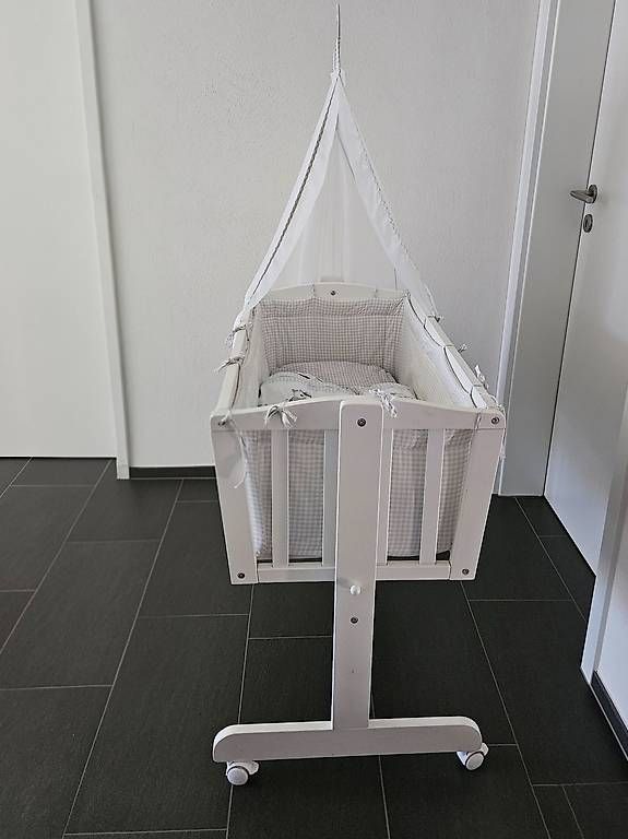 Berceaux: Babywiege weiss – D'occasion à Wangen par Jnova 2