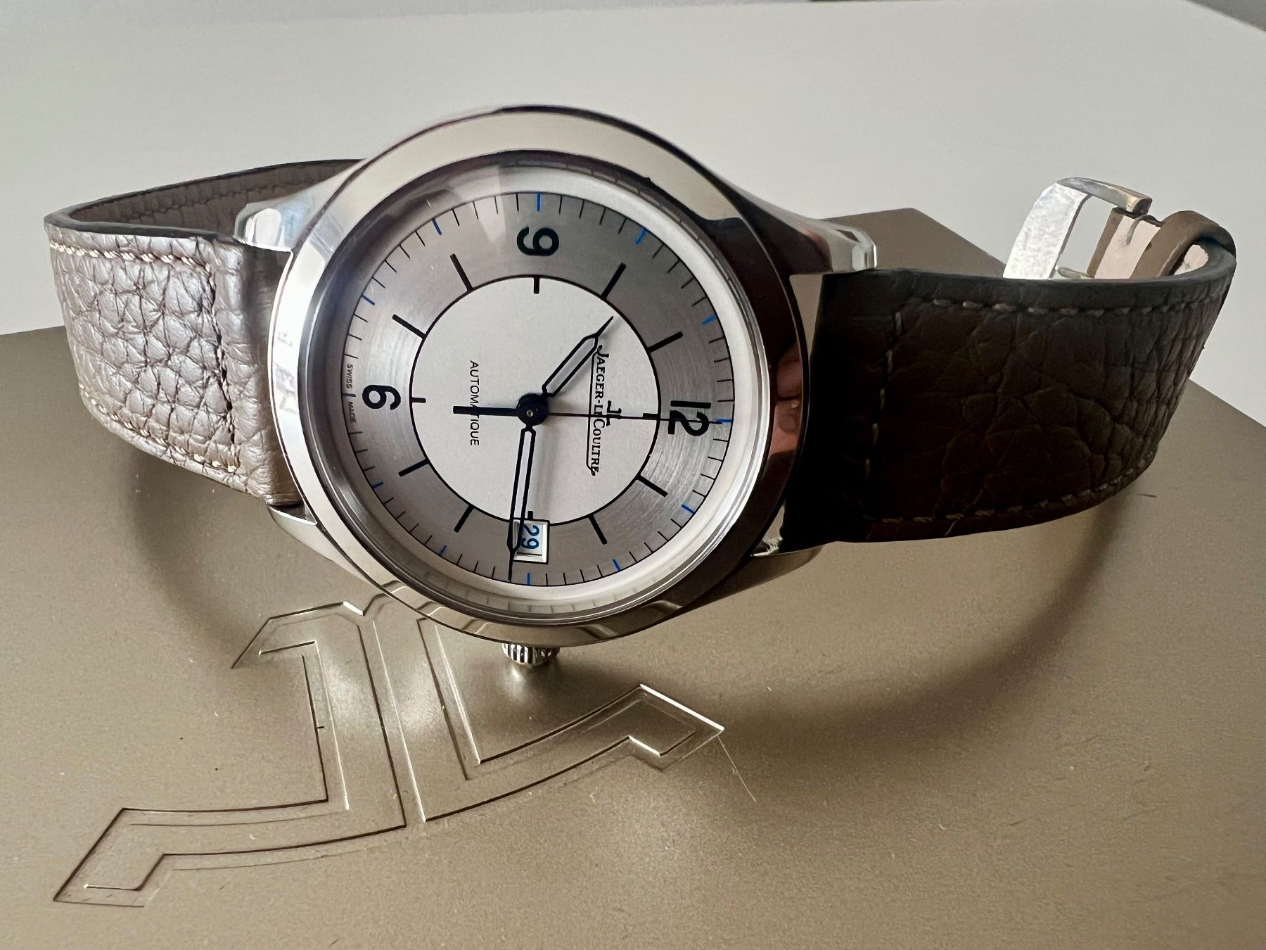 Jaeger-Lecoultre Orologi: JAEGER LE COULTRE Master Control "Sector Dial",Full Set 2017 – Nuovo (secondo la descrizione) da Le Mont-sur-Lausanne venduto da LycaGallery