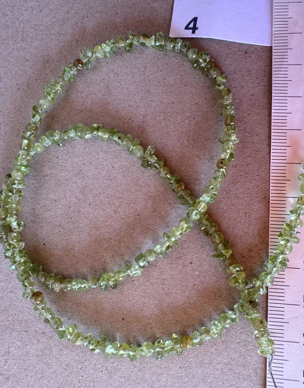 Catenine: Peridot. Olivin   extra  wilde Nugget Form + rund     48cm – Nuovo e nell'imballaggio originale da Leuggern venduto da gemshow 2
