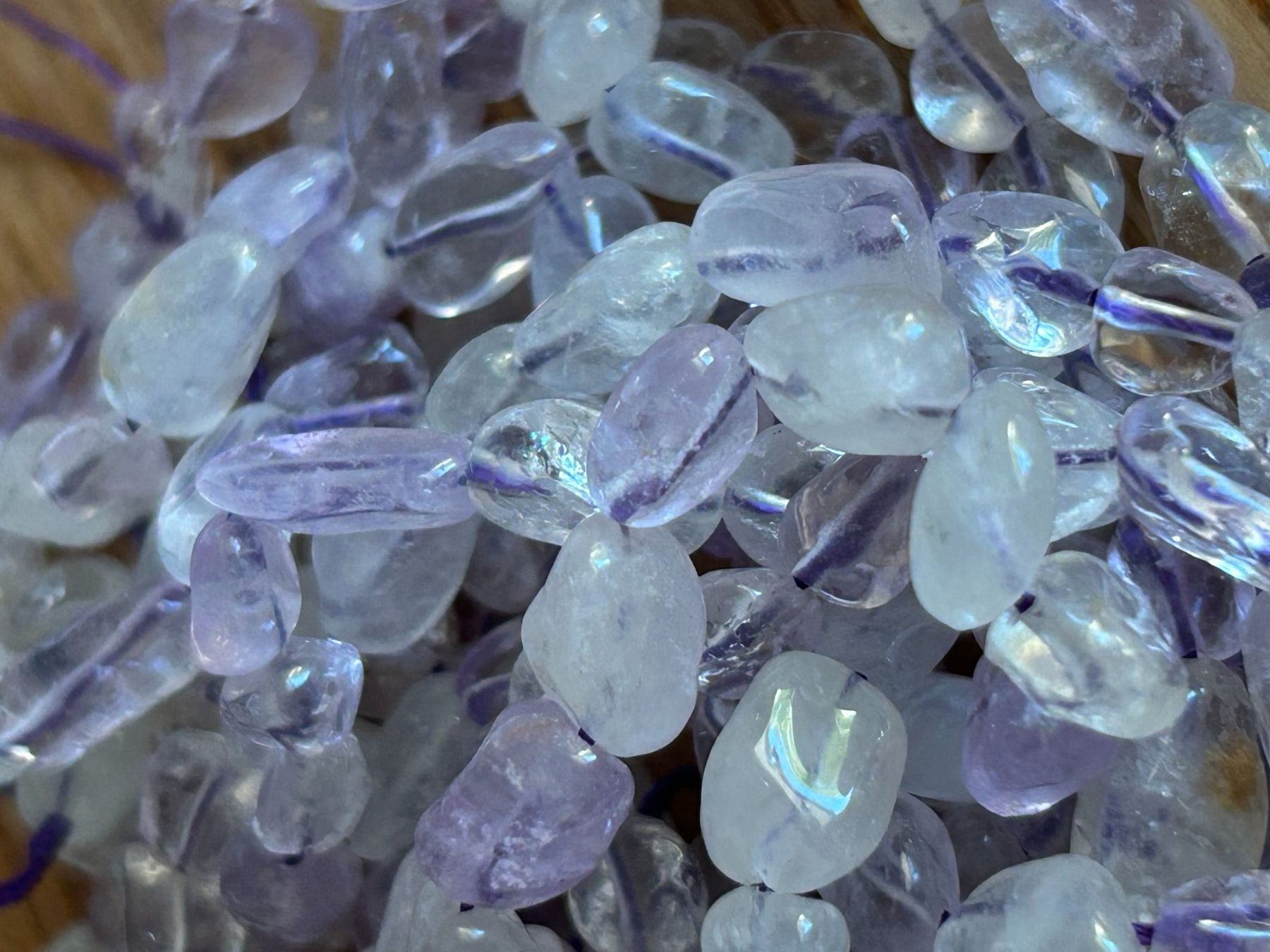 Pietre preziose: Strang echte light Amethyst Nuggets 6-8 mm – Nuovo e nell'imballaggio originale da Niederrohrdorf venduto da Ytobi 1