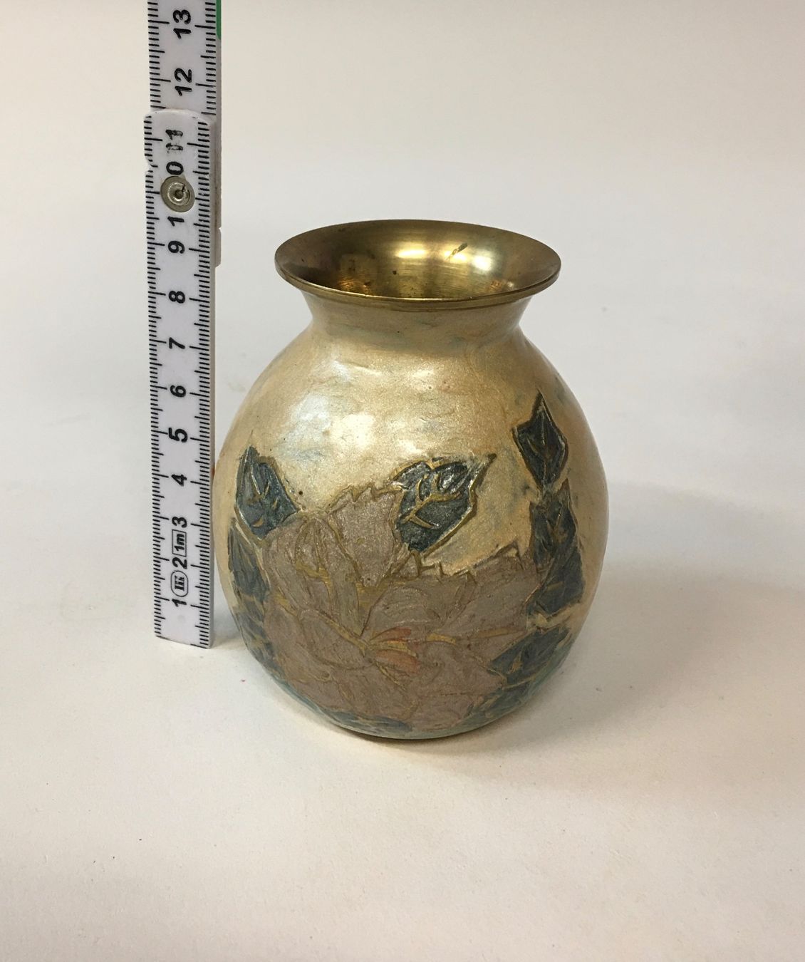 Vasen & Gefässe: Messing Vase mit Blumenmuster Handarbeit Vintage – Gebraucht aus Olten von ELHANDEL 4