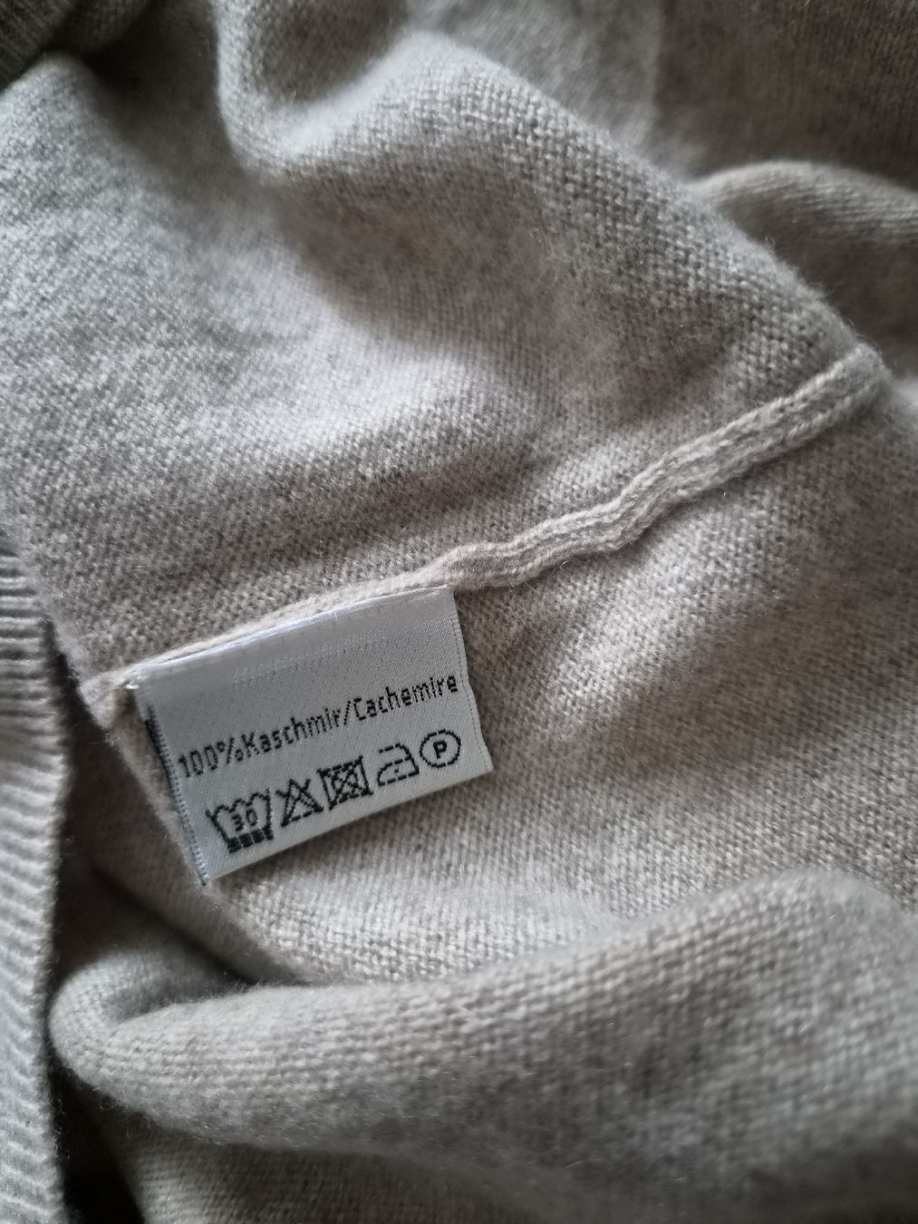 Maglioni & Felpe: Cashmere Collection, Kaschmirpullover Gr. S – Usato da Frenkendorf venduto da Moon111 3