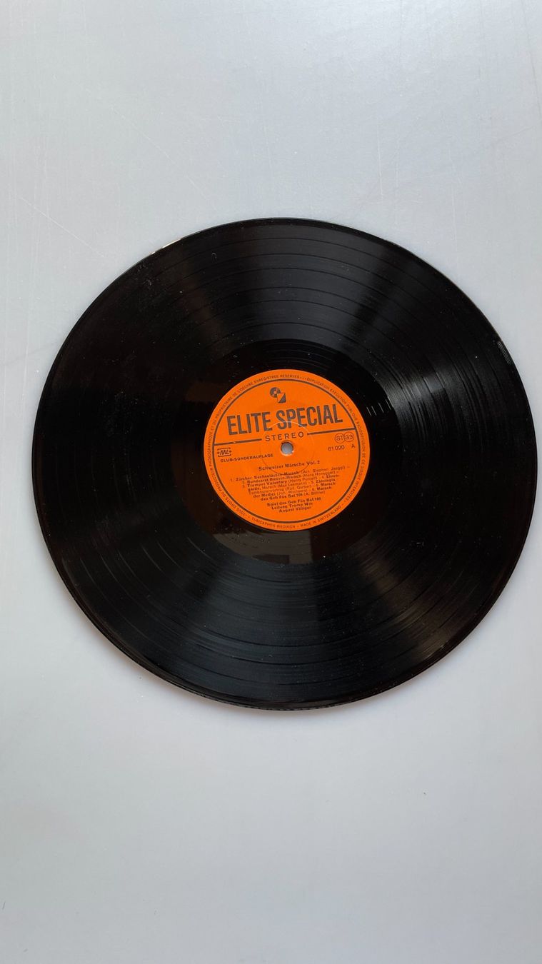 Schallplatten: SCHWEIZER MÄRSCHE - Schallplatte – Gebraucht aus Glattfelden von markweb 3