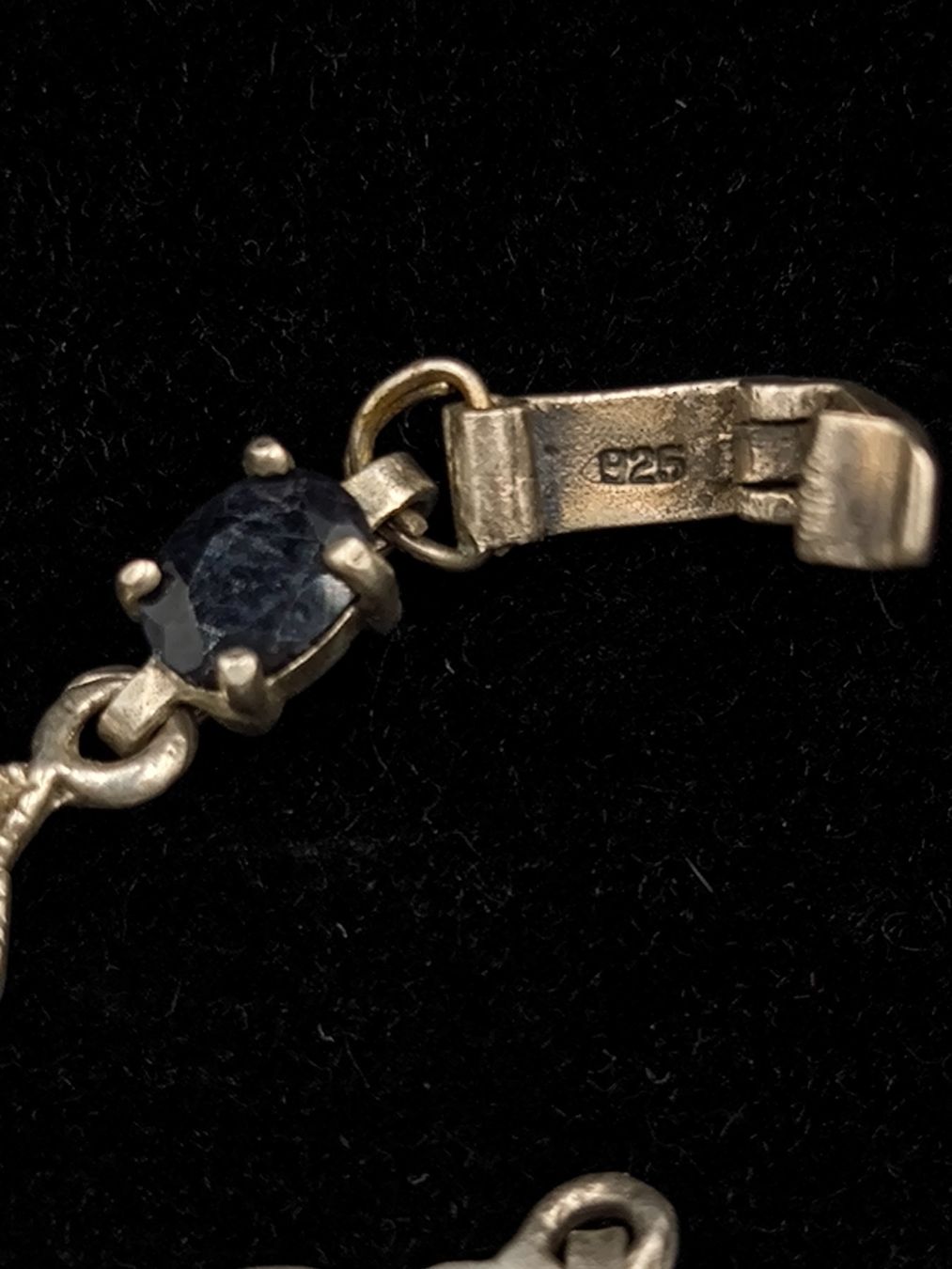 Armbänder & -reifen: Armband mit Steinen, 925er Silber – Gebraucht aus Rorschacherberg von snOOpydOg11 7