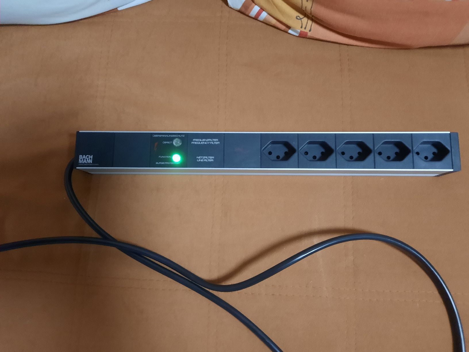 Spine: Steckerleiste – Nuovo (secondo la descrizione) da Kollbrunn venduto da smart777 1