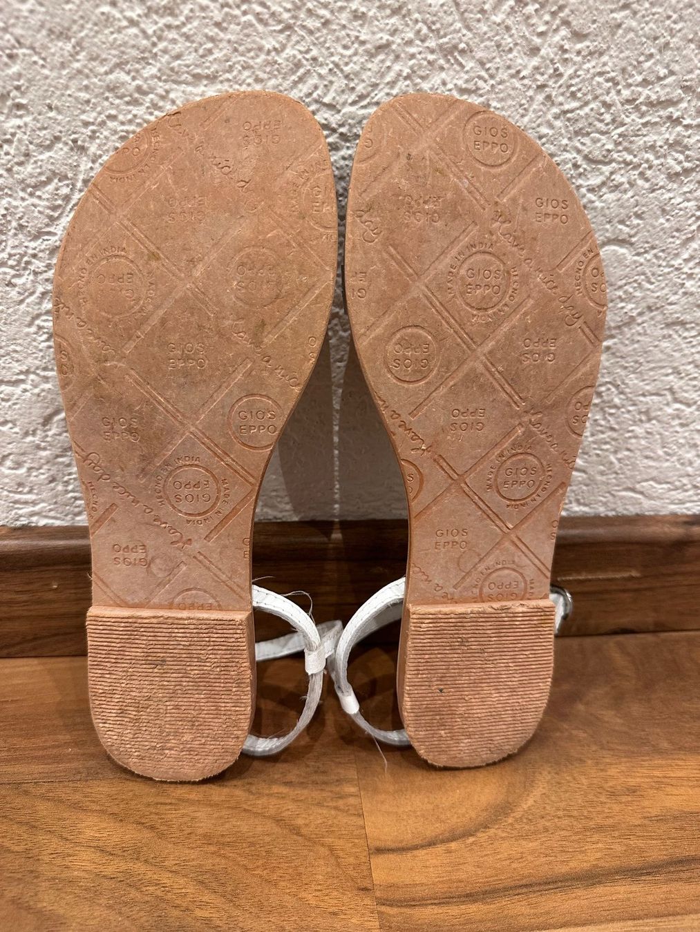 Schuhe für Mädchen: Sandalen Weiss Leder Grösse 37 – Gebraucht aus Uster von q1w2e3 2