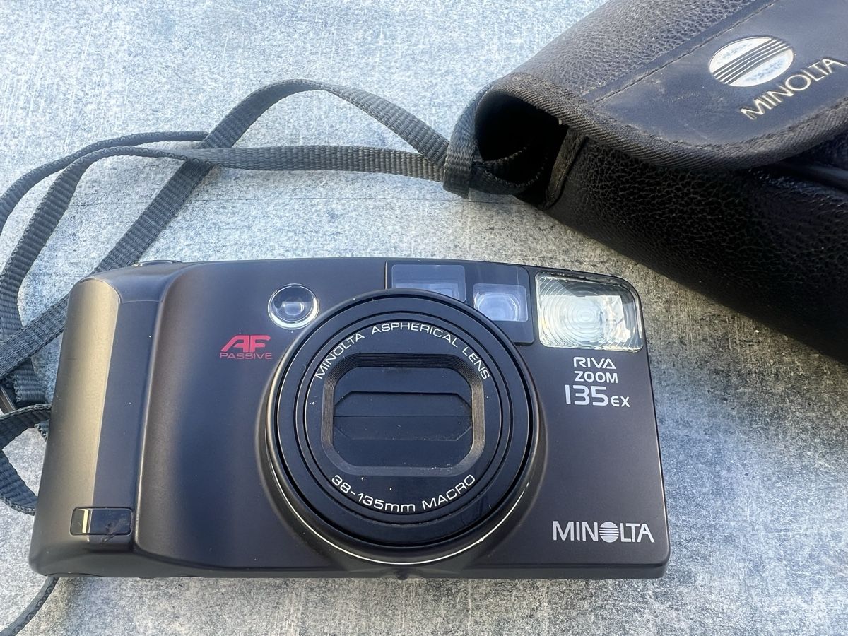 Minolta Kamera: Minolta Riva Zoom 135 Ex – Gebraucht aus Zürich von jao_2bx7