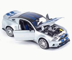 2014 Ford Mustang Modellauto 1/24 (Silber/Blau)