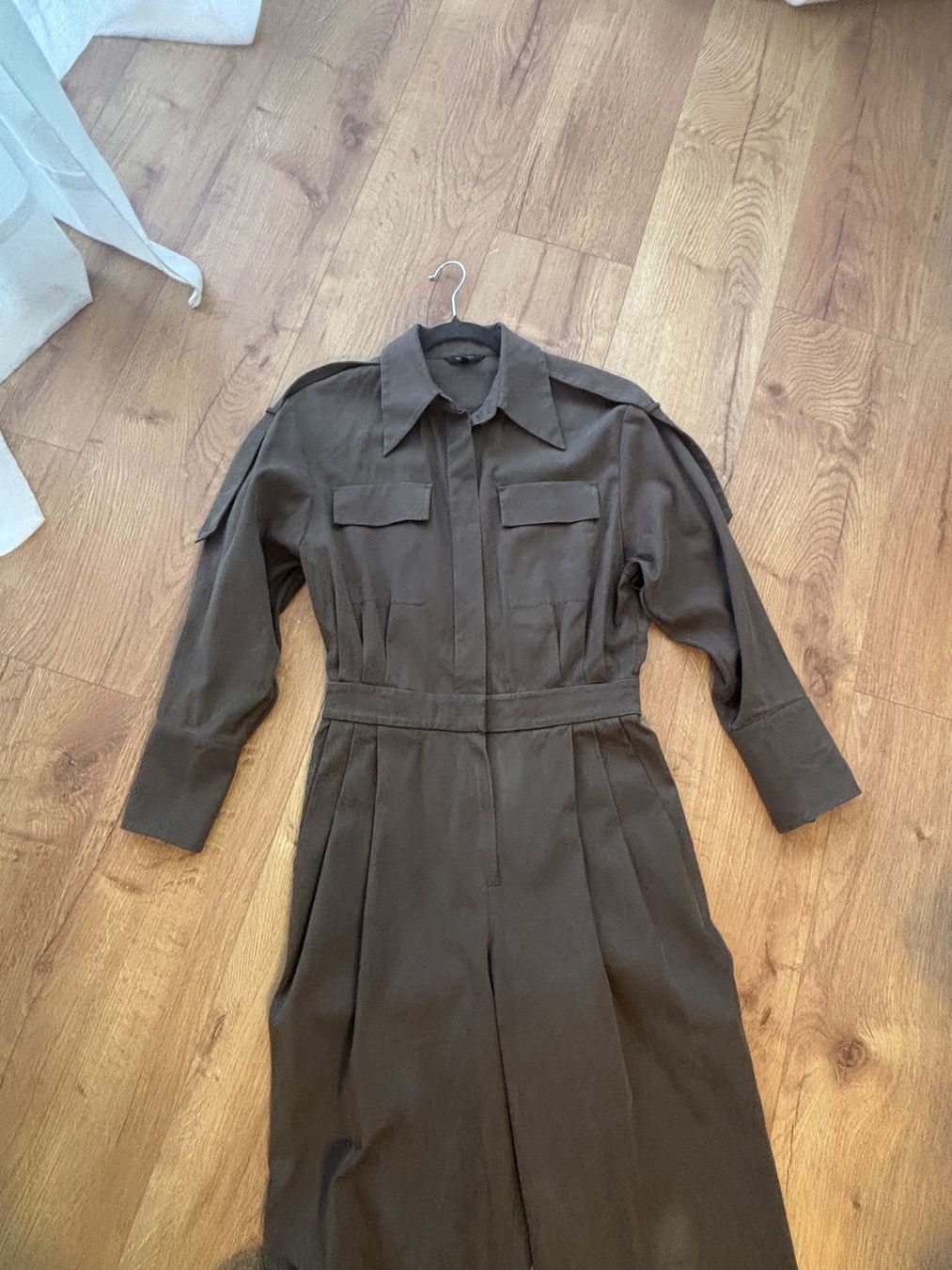 Massimo Dutti Tute: Massimo Dutti Jumpsuit – Usato da St. Margrethen SG venduto da dijanaO 1