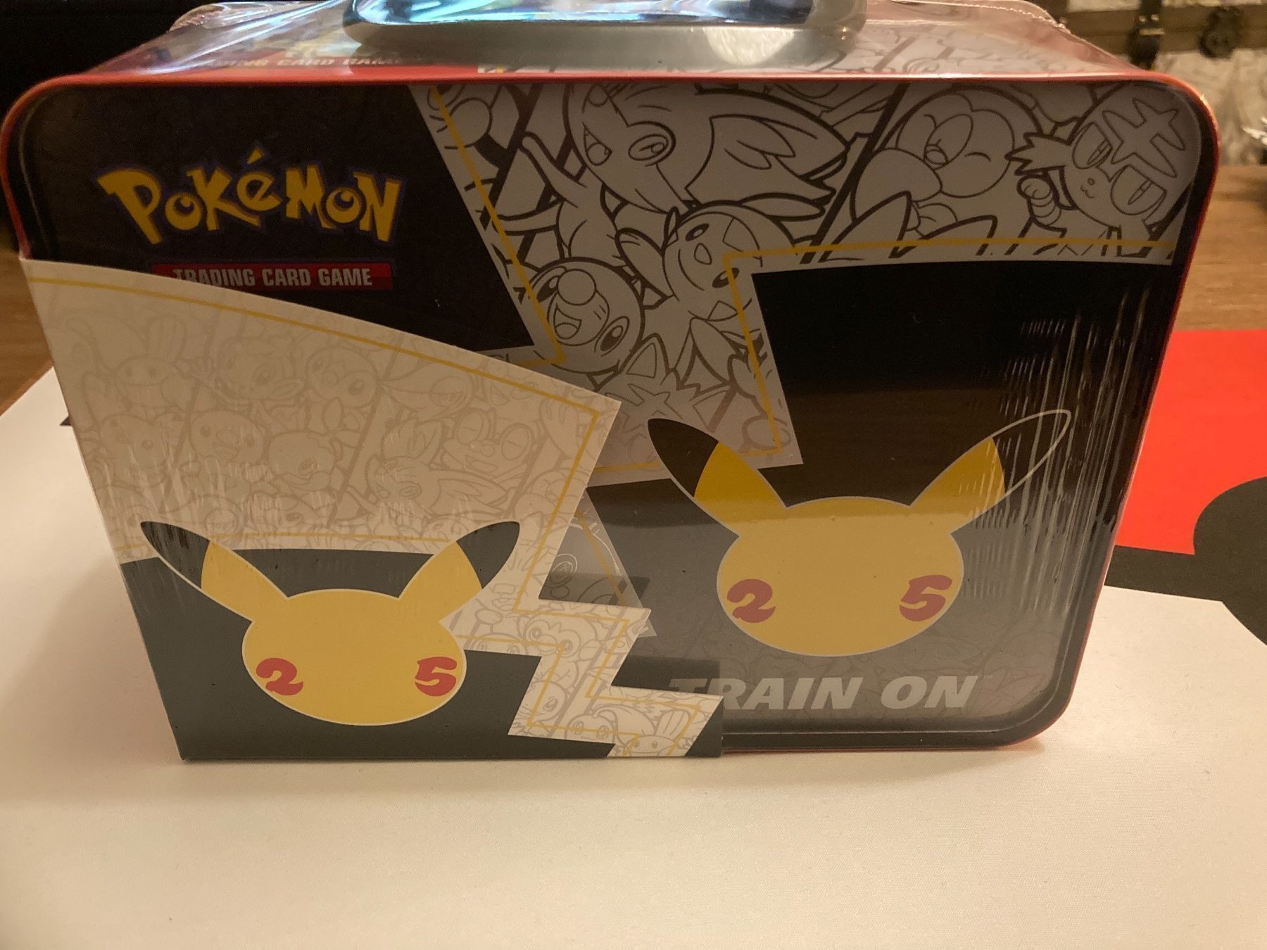 Pokémon Carte collezionabili: Pokemon Celebrations Sammelkoffer ENG – Usato da Küssnacht am Rigi venduto da Ebikoner 2