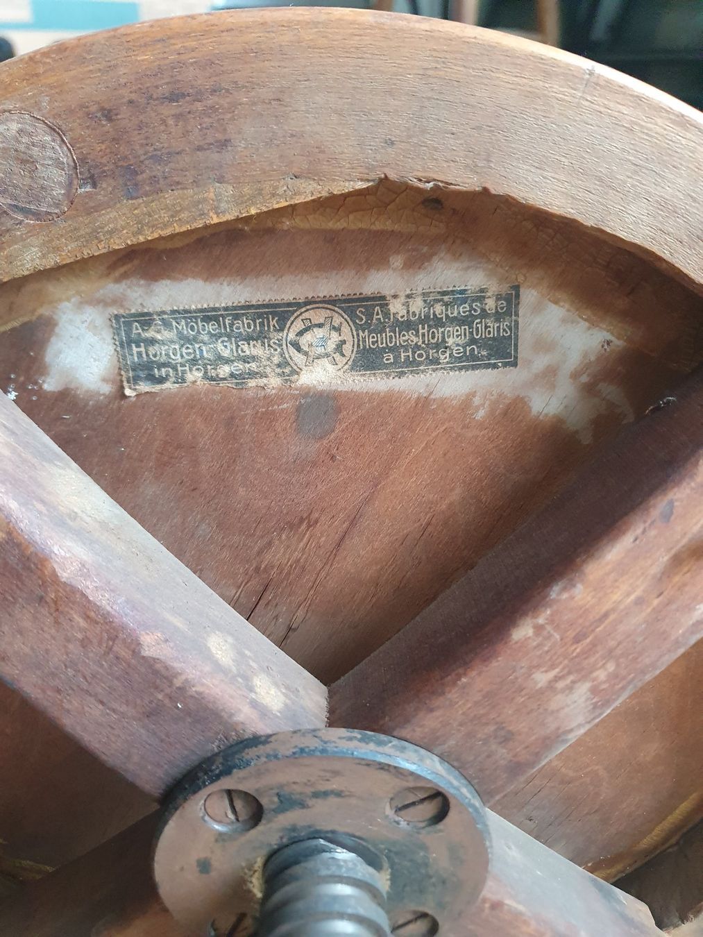 Horgen Glarus Sgabelli: Horgenglarus Barhocker Holz – Usato da Luzern venduto da Bonus73 2