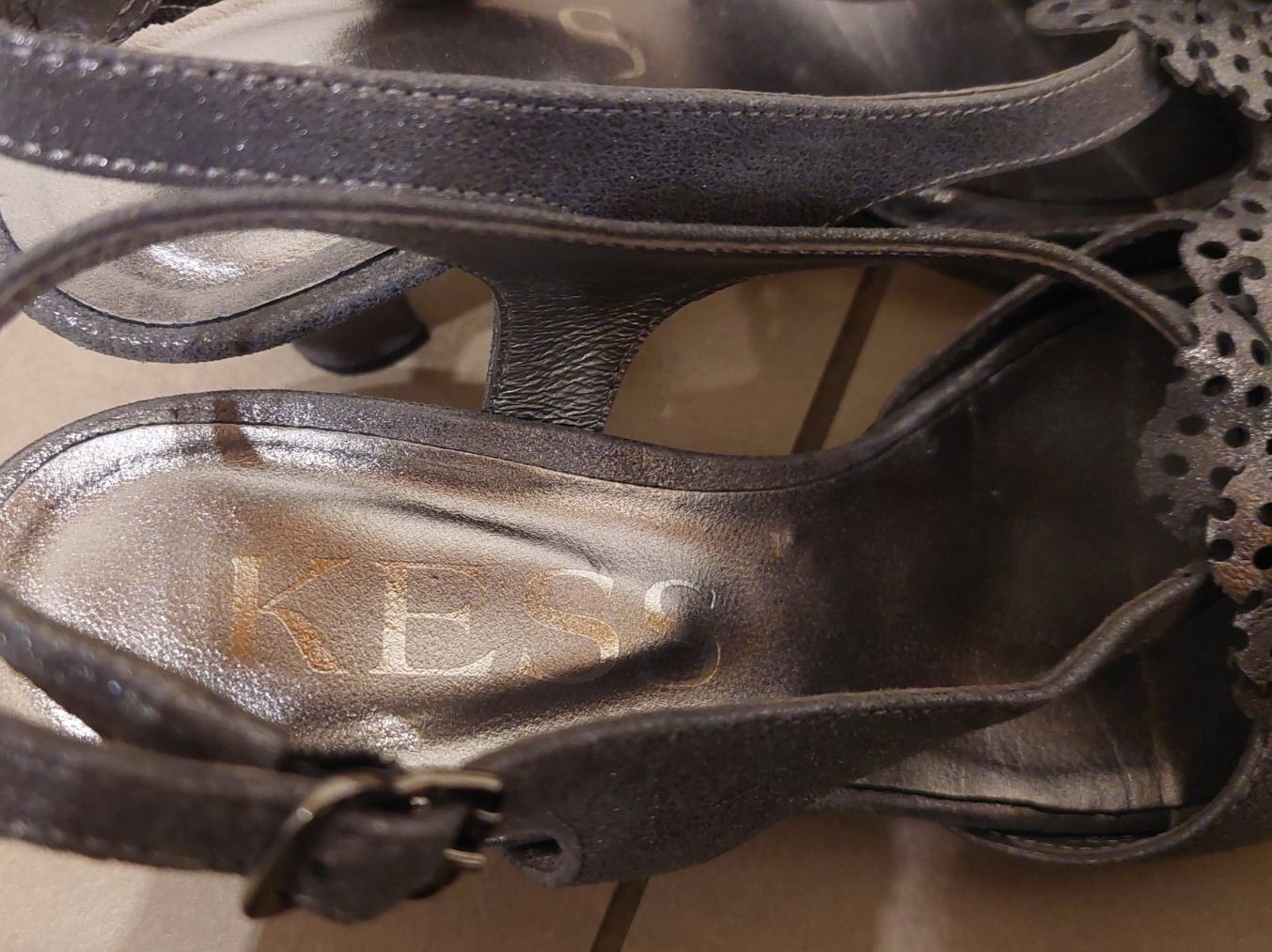 Damenschuhe: Sandale Kess gr. 37 – Gebraucht aus Erlinsbach von pfunky 3