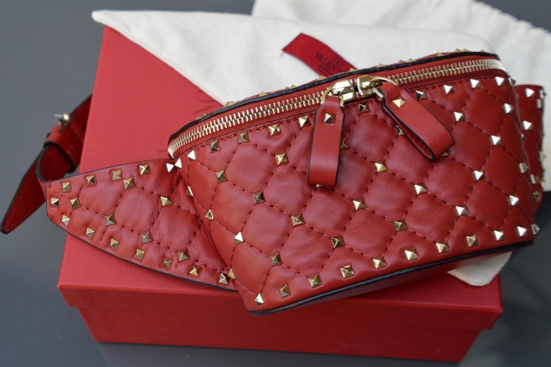 Valentino Taschen für Damen: Tasche / Sac Valentino Rockstud Banane – Gebraucht aus Collonges von Auganien 1