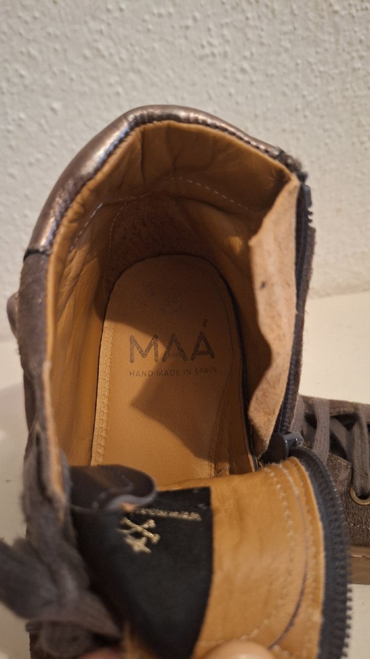Schuhe für Jungen: Schuhe Mädchen 34, Wildleder Braun – Gebraucht aus Richterswil von C011 5