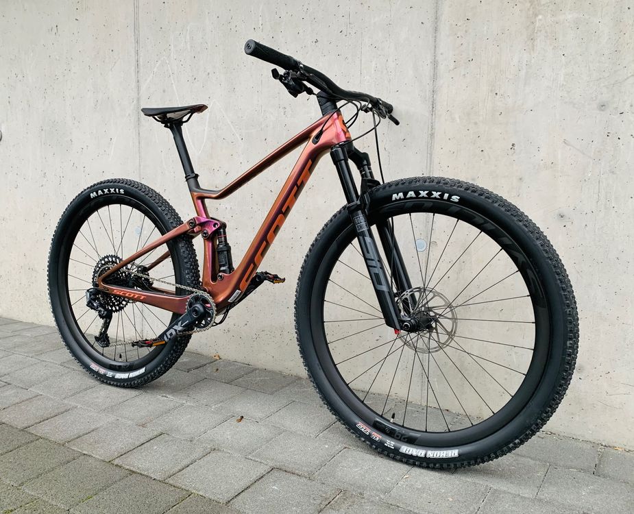 Scott contessa spark rc shop 900