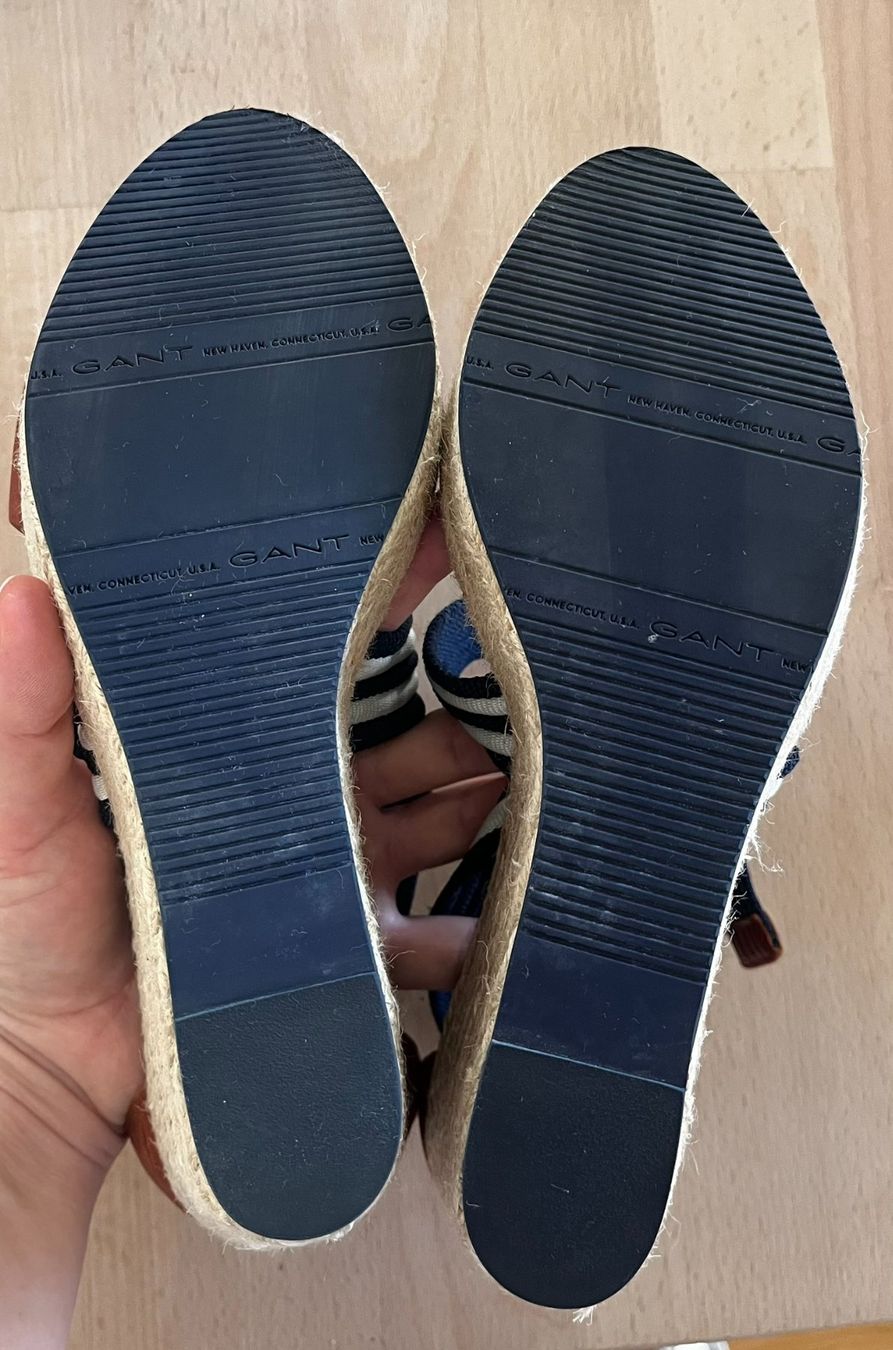 Gant Chaussures femmes: GANT Keilsandaletten Navy/Braun Gr. 38 – D'occasion à Liestal par Schatzsucher90 3