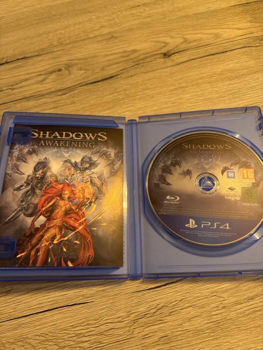 Spiele: Shadows Awakening PS4 jeu vidéo – Gebraucht aus Courrendlin von jay_lkn6 1