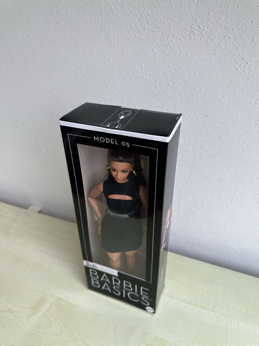 Puppen: Wunderschöne Basics Barbie neu – Neu und originalverpackt aus Zürich von Kat_5557 2
