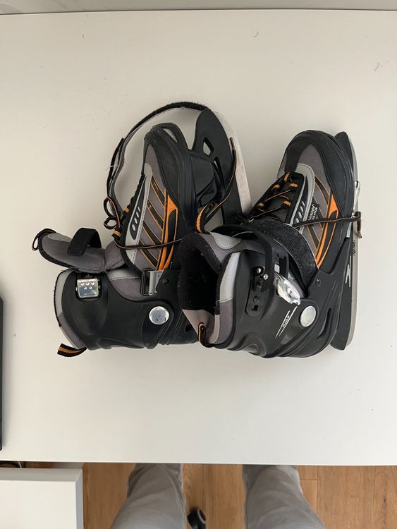 Pattini da ghiaccio: Eislaufschuhe, Grösse 34-37, verstellbar, für Kinder! – Usato da Urdorf venduto da embri01