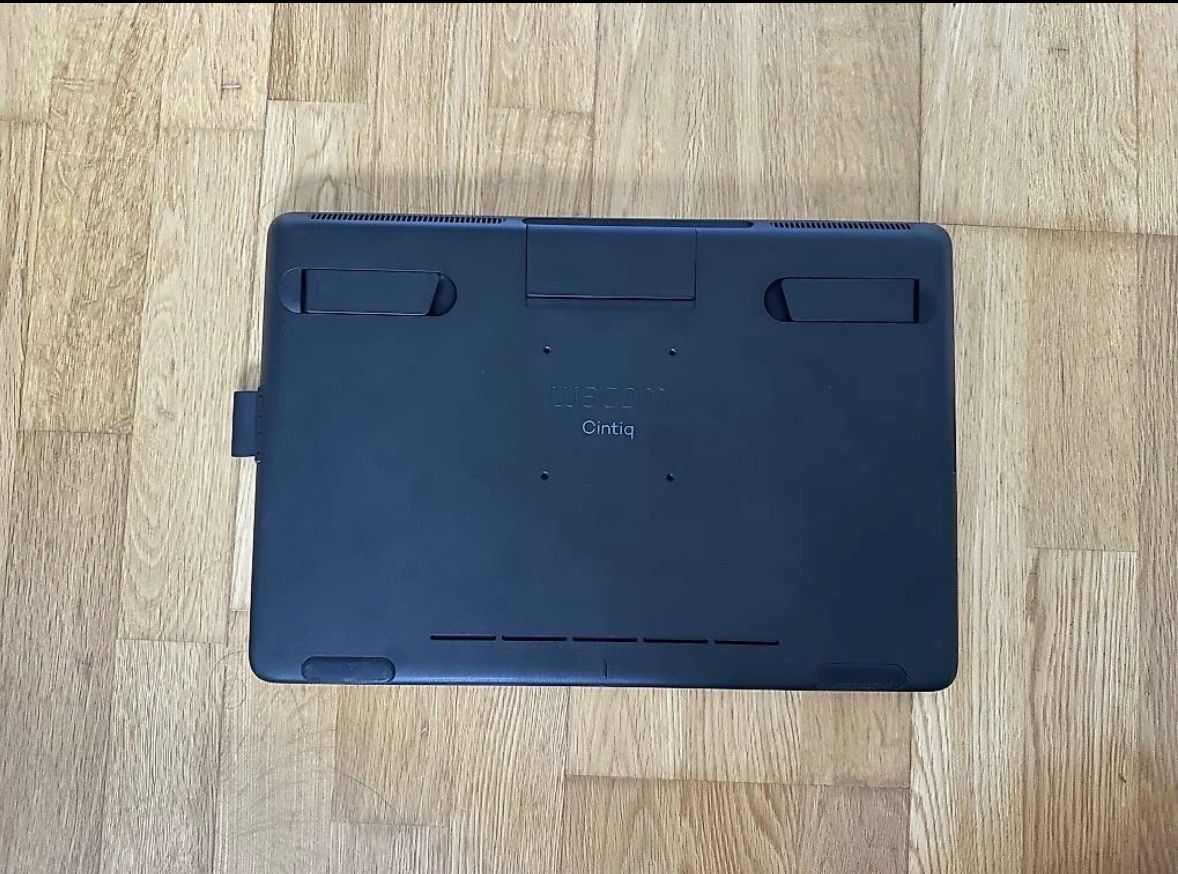 Wacom Tablet PC: Wacom Cintiq 16 – Usato da Bern venduto da miraca 2