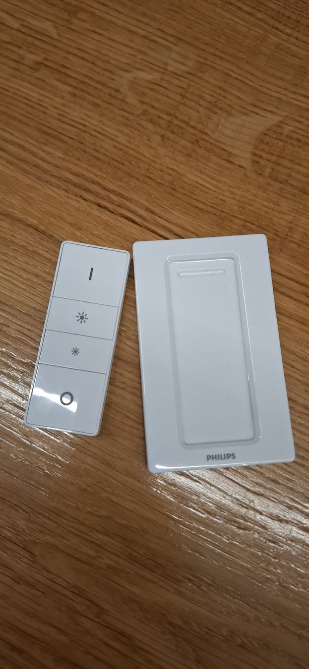 Philips Interruttori: Philips Hue Dimmschalter, Dimmerswitch – Usato da Guntershausen venduto da Jtattoo 1