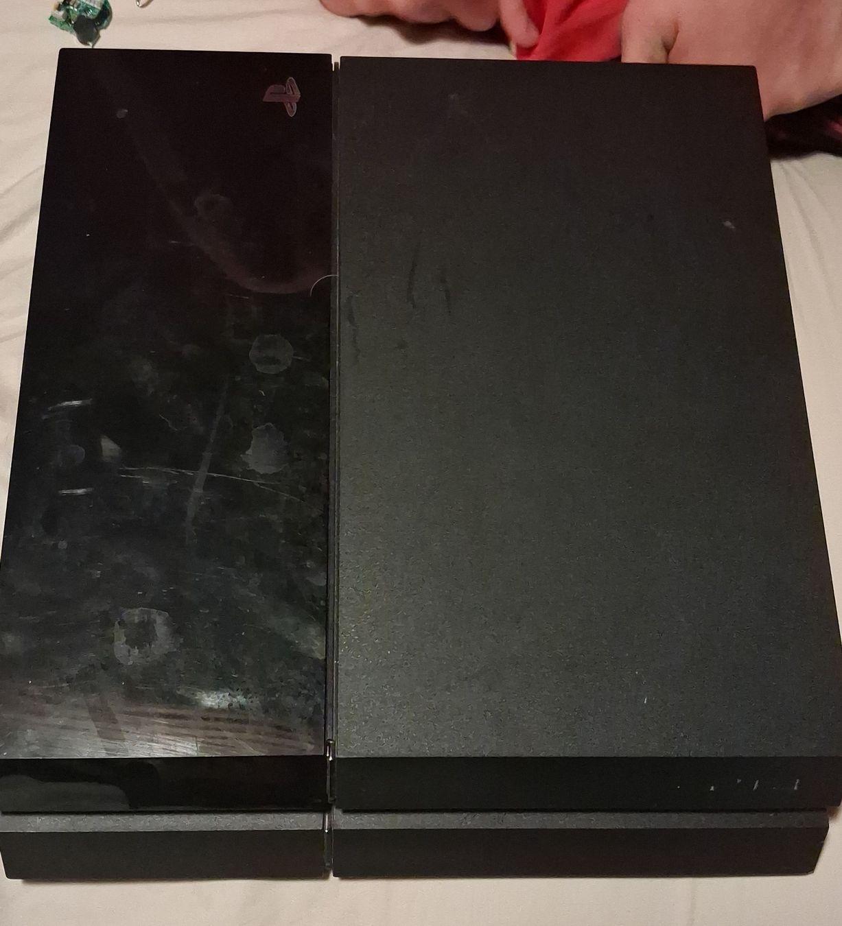 Sony Consoles: PLAYSTATION 4 mit CONTROLLER – D'occasion à Ebikon par Suz_5v7r