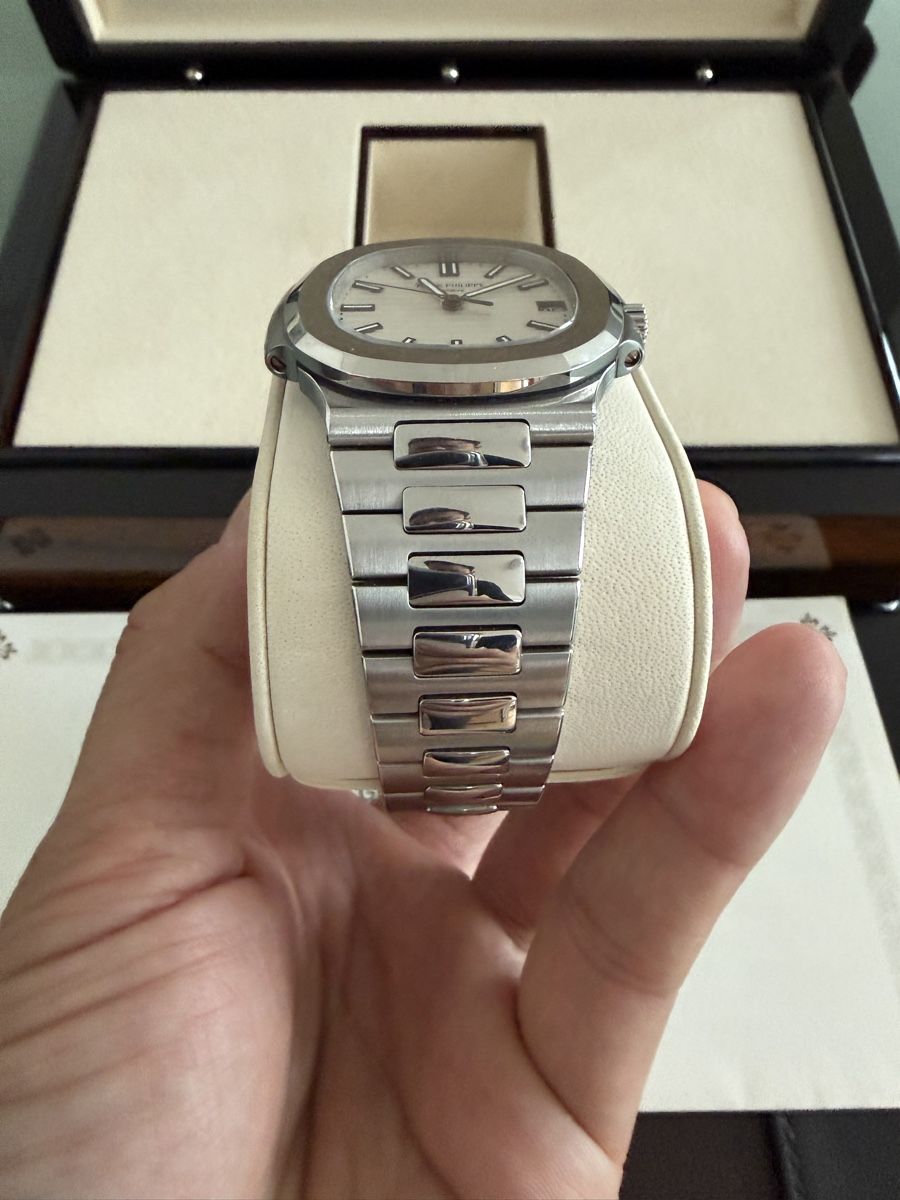 Patek Philippe Montres: Patek Philippe Nautilus 5711/1A-011 – D'occasion à Rorschach par kimtung 4
