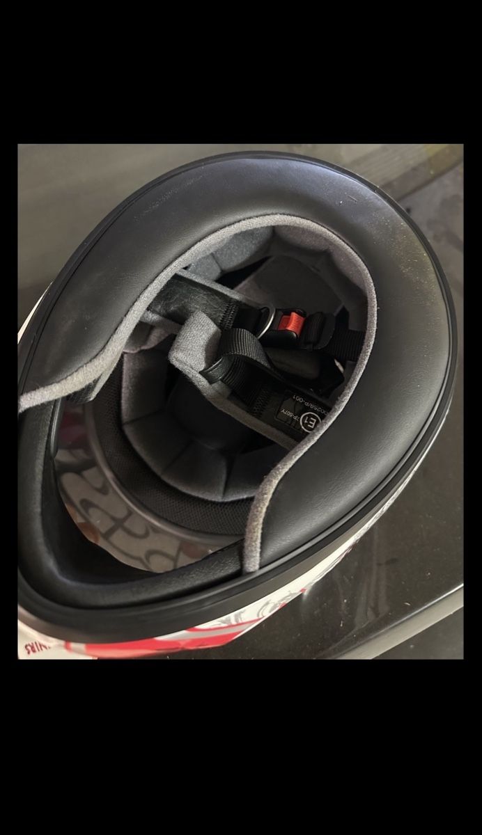 Helme & Visiere: Helm – Gebraucht aus Humlikon von Arvanello12 2