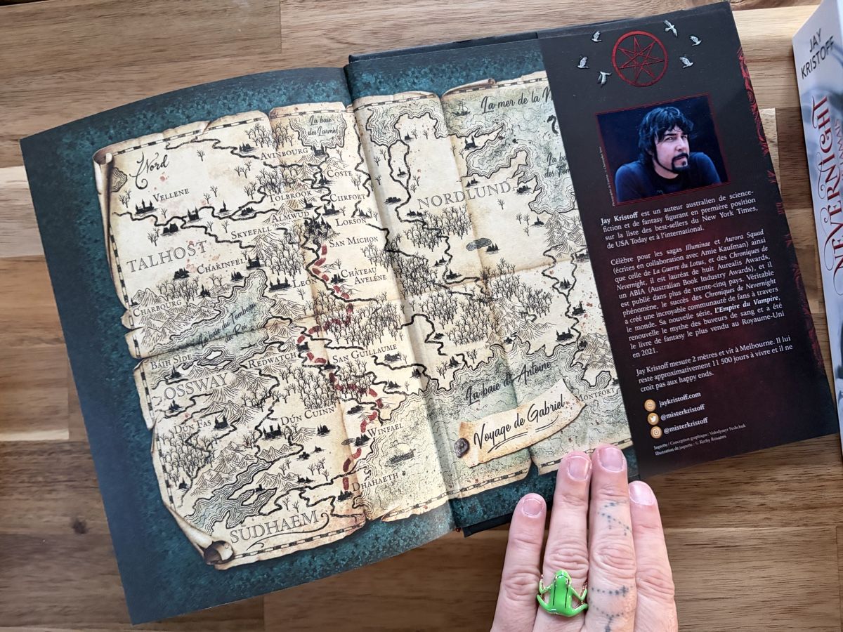 Bücher: L'Empire du Vampire Jay Kristoff  – Gebraucht aus Crissier von Nouchki76 5