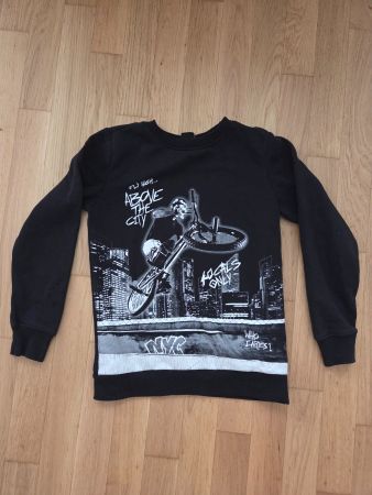 Pullover Jungen schwarz Grösse 146/152 Guter Zustand
