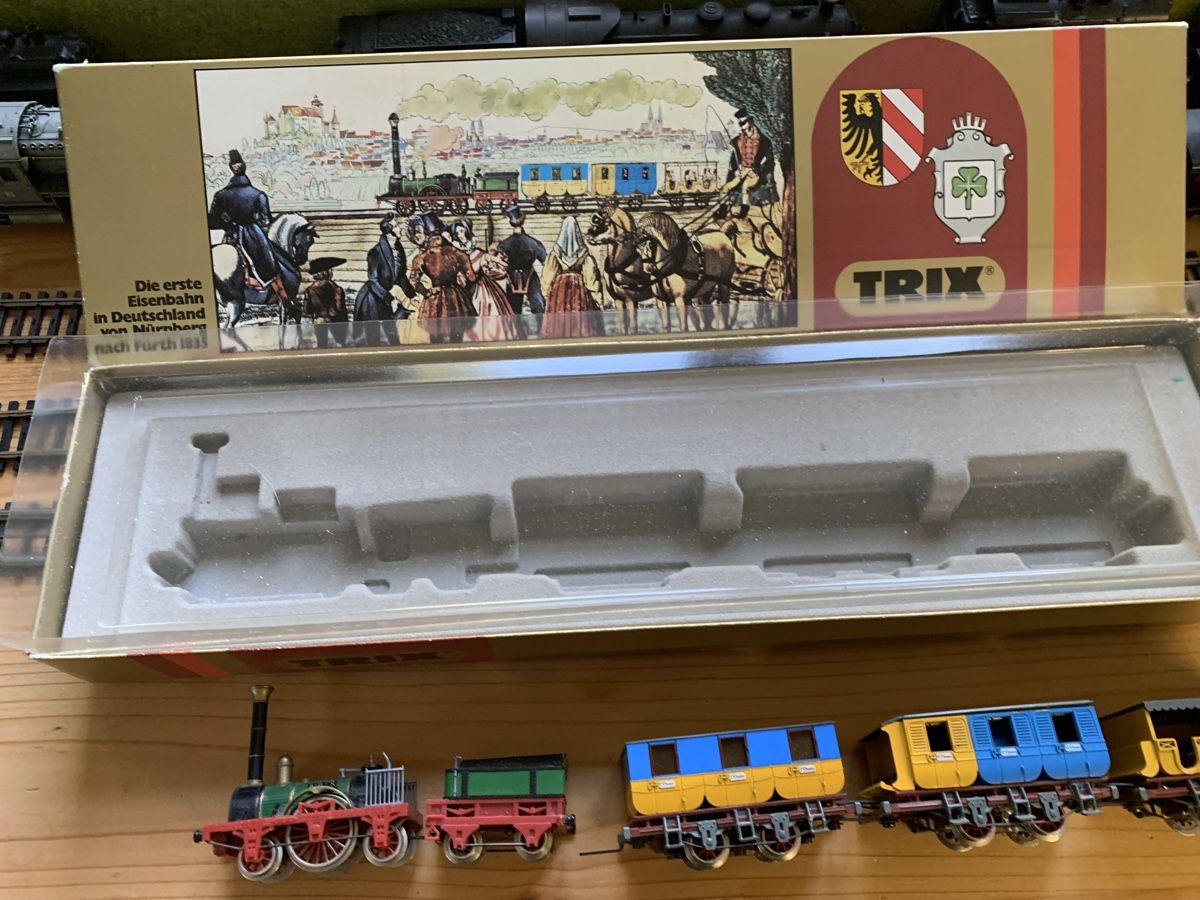 Trix Modelleisenbahnen: Trix, Adlerzug, defekt, Pf20 – Defekt aus Winden von EmilNeu 1