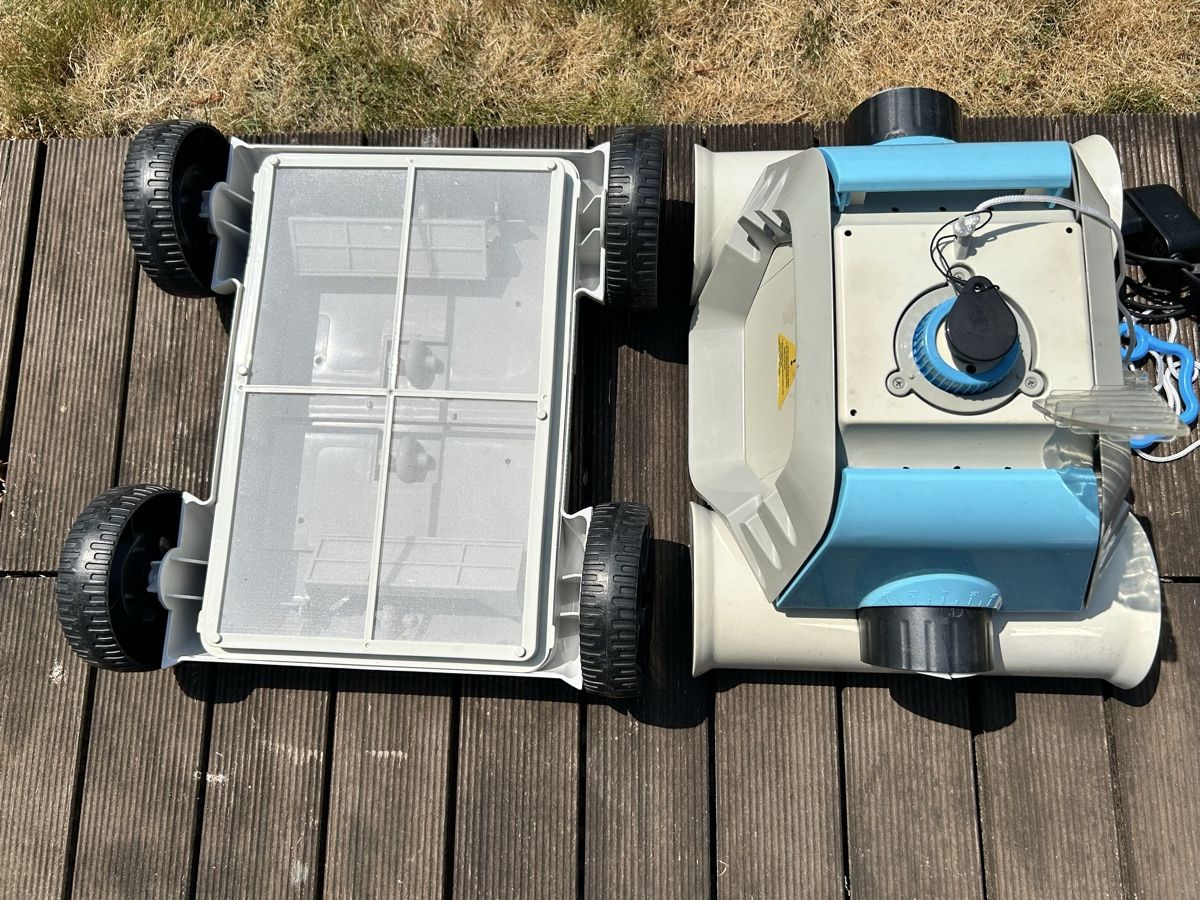 Accessoires de piscine: Akku-Poolcleaner Colibri Basic gebraucht mit Zubehör – D'occasion à Seengen par roe_h78q 1