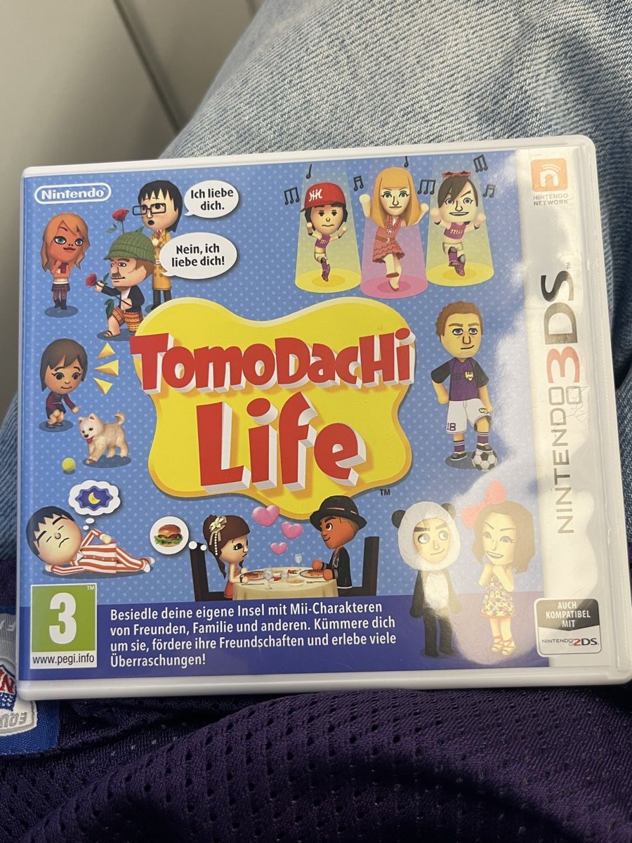 Nintendo Giochi: Tomodachii Life 3DS  – Usato da Zürich venduto da Zumiiumi