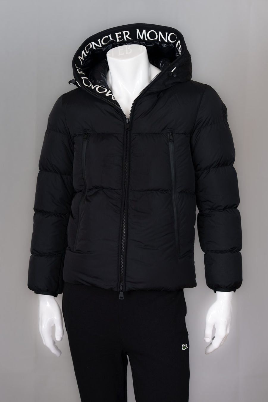 Moncler Giacche: Moncler Daunenjacke – Nuovo (secondo la descrizione) da Ennetbürgen venduto da jla_kh29